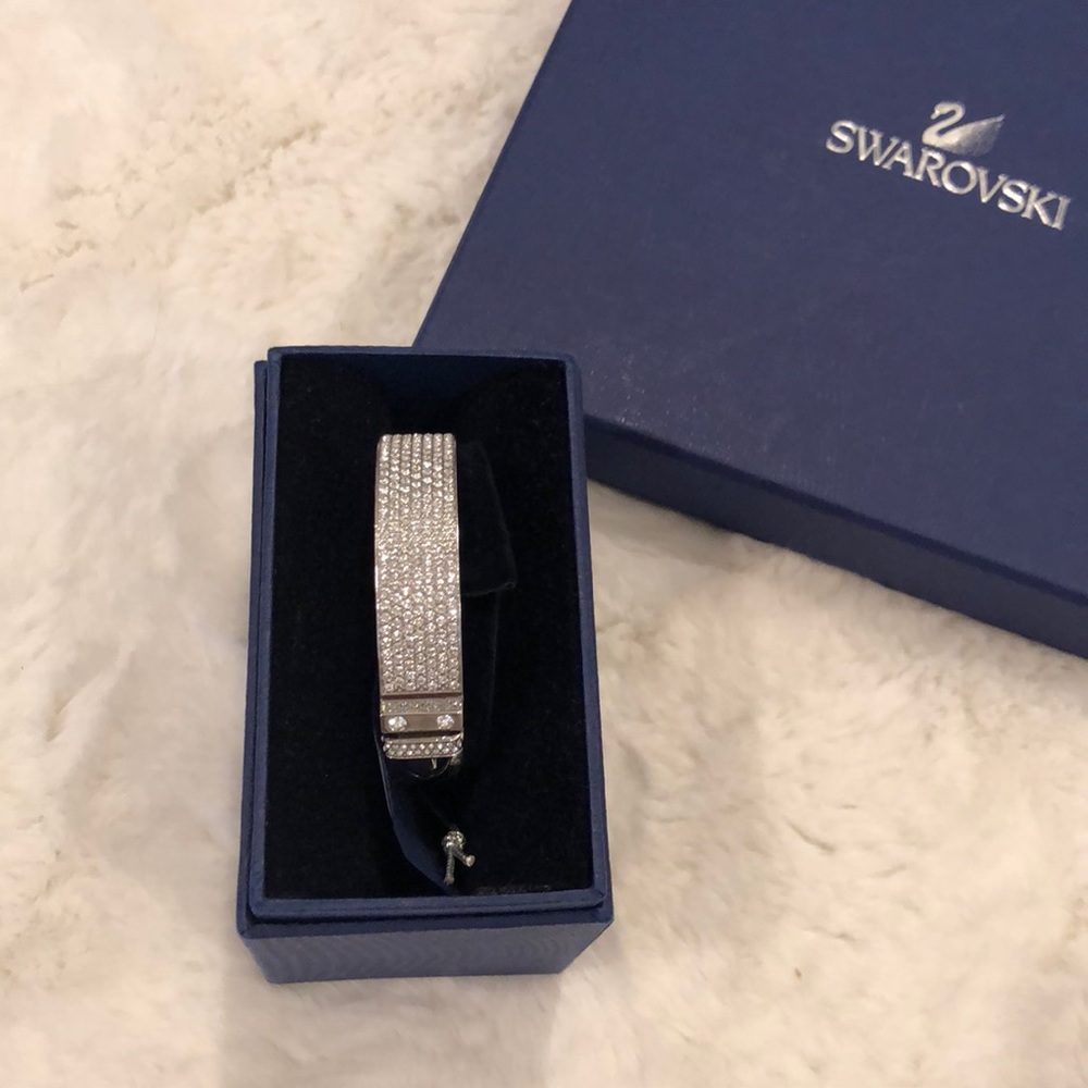 Swarovski Domino bangle cry